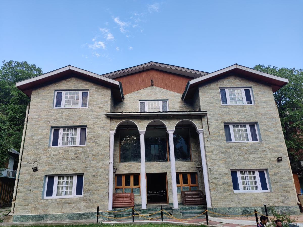 Hotel Outlook Pahalgām Zewnętrze zdjęcie