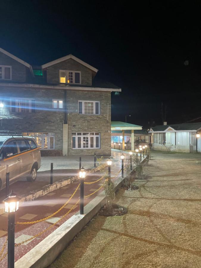 Hotel Outlook Pahalgām Zewnętrze zdjęcie