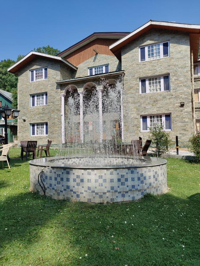 Hotel Outlook Pahalgām Zewnętrze zdjęcie