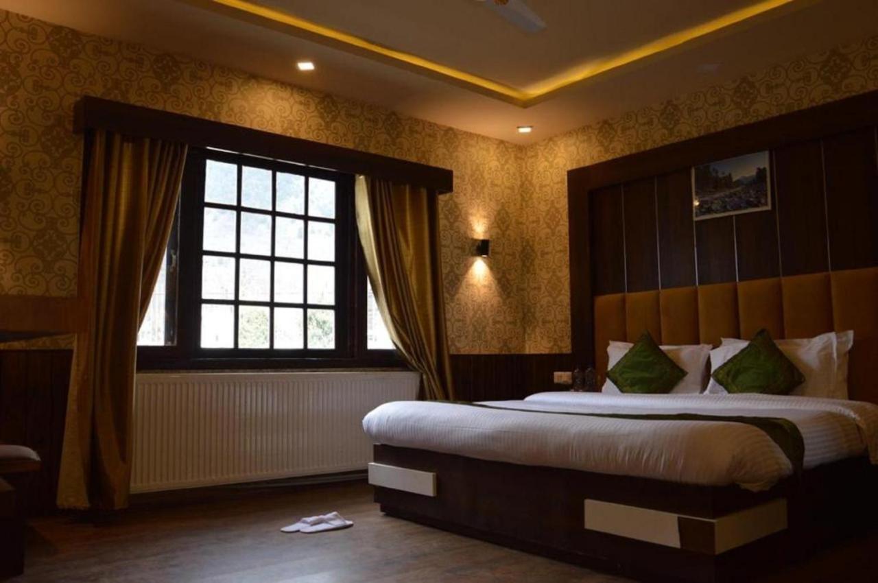 Hotel Outlook Pahalgām Zewnętrze zdjęcie