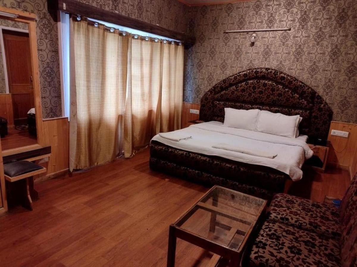 Hotel Outlook Pahalgām Zewnętrze zdjęcie