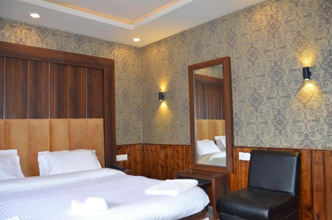 Hotel Outlook Pahalgām Zewnętrze zdjęcie