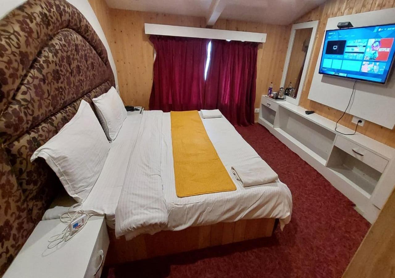 Hotel Outlook Pahalgām Zewnętrze zdjęcie