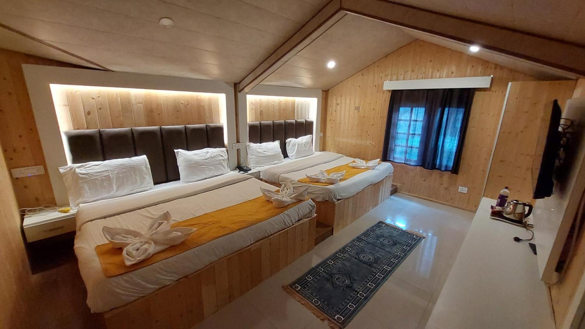 Hotel Outlook Pahalgām Zewnętrze zdjęcie